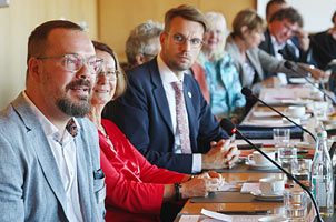 100 Jahre AWO: Besuch von EU Kommissar Nicolas Schmit und Minister Manfred Lurcha
